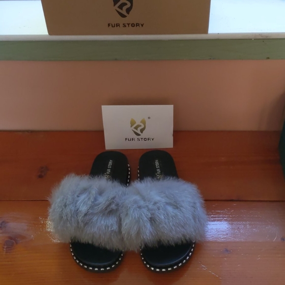 FUR SLIDES - Picture 2 of 8